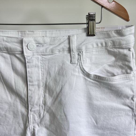 Kut from the Kloth White Women Shorts - Picture 3 of 7